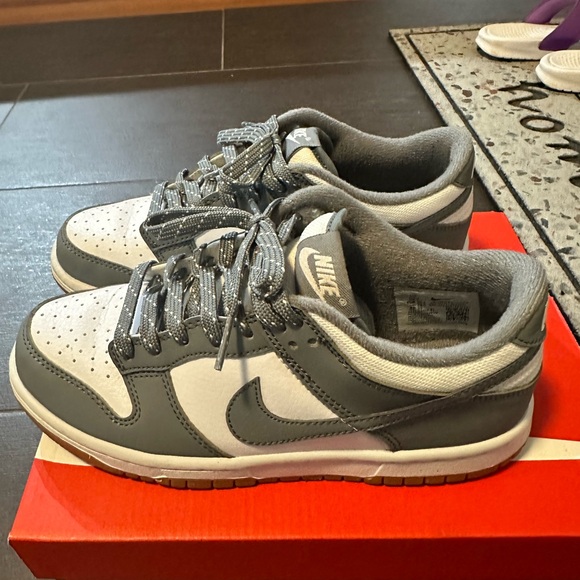 Nike Dunks - Picture 4 of 9